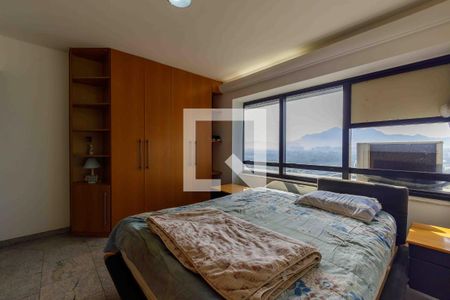 Apartamento à venda com 180m², 3 quartos e 2 vagasSuíte