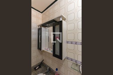 Apartamento à venda com 62m², 2 quartos e 1 vaga Apartamento à venda com 62m², 2 quartos e 1 vagaBanheiro