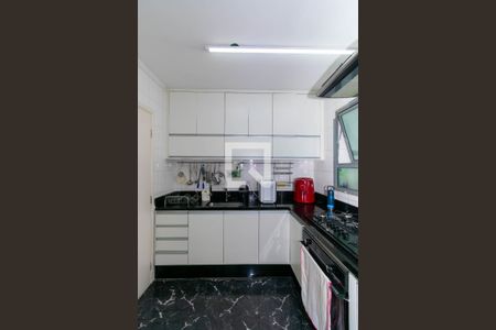 Apartamento à venda com 107m², 3 quartos e 2 vagasCozinha