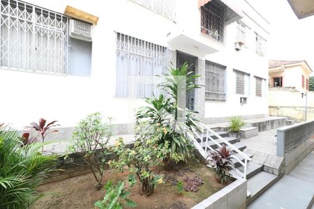 Quarto vista de apartamento para alugar com 2 quartos, 63m² em Quintino Bocaiúva, Rio de Janeiro