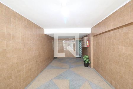 Apartamento para alugar com 63m², 2 quartos e sem vagaHall social