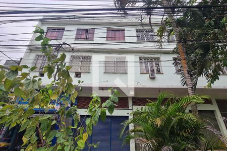 Apartamento para alugar com 63m², 2 quartos e sem vagaFachada