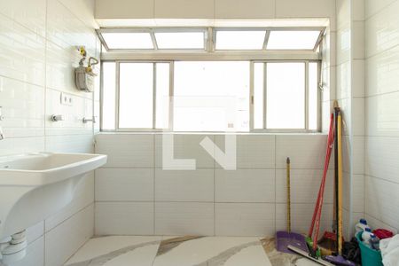 Apartamento para alugar com 74m², 2 quartos e 1 vagaÁrea de Serviço