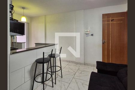 Sala de apartamento para alugar com 1 quarto, 50m² em Recreio dos Bandeirantes, Rio de Janeiro