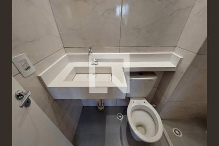 Apartamento à venda com 36m², 2 quartos e sem vagaBanheiro