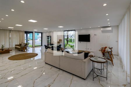 Sala de casa para alugar com 5 quartos, 450m² em Jardim Acapulco, Guarujá