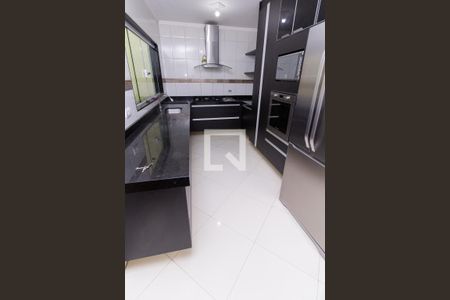 Casa à venda com 96m², 3 quartos e 2 vagasCozinha