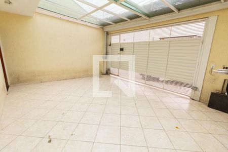 Casa à venda com 96m², 3 quartos e 2 vagasGaragem
