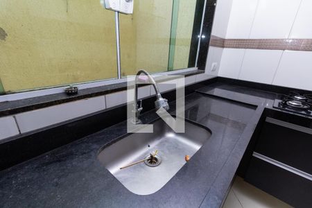 Casa à venda com 96m², 3 quartos e 2 vagasCozinha