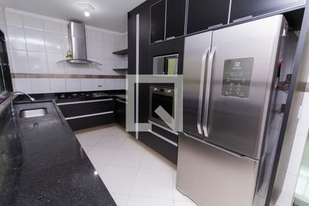 Casa à venda com 96m², 3 quartos e 2 vagasCozinha