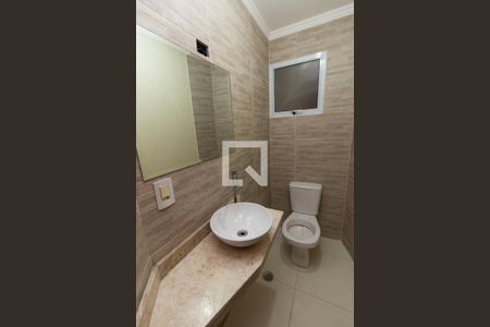 Casa à venda com 96m², 3 quartos e 2 vagasBanheiro 3