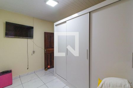 Casa à venda com 180m², 1 quarto e 1 vagaQuarto 