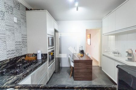 Casa à venda com 137m², 2 quartos e 2 vagas Casa à venda com 137m², 2 quartos e 2 vagasCozinha