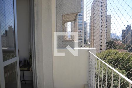 Sacada de apartamento à venda com 2 quartos, 68m² em Chácara Inglesa, São Paulo