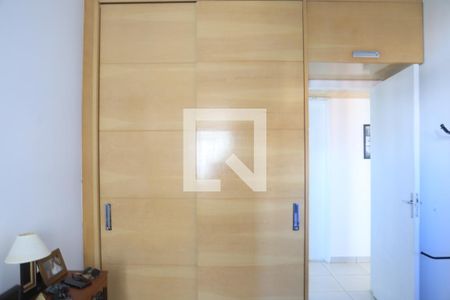 Apartamento à venda com 68m², 2 quartos e 2 vagasQuarto 2