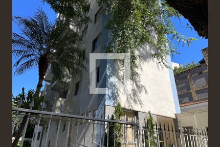 Apartamento à venda com 68m², 2 quartos e 2 vagasFachada