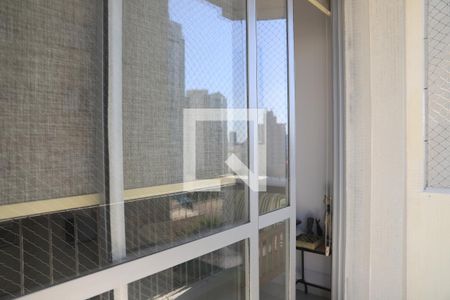 Sacada de apartamento à venda com 2 quartos, 68m² em Chácara Inglesa, São Paulo