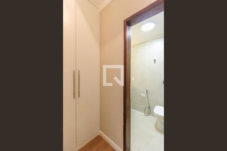 Apartamento à venda com 92m², 3 quartos e 1 vaga Apartamento à venda com 92m², 3 quartos e 1 vagaCloset da Suíte