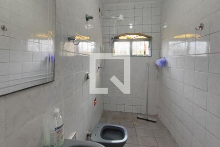 Casa para alugar com 120m², 2 quartos e 3 vagas Casa para alugar com 120m², 2 quartos e 3 vagasBanheiro