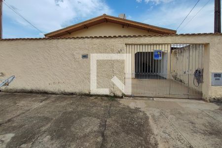 Casa para alugar com 120m², 2 quartos e 3 vagas Casa para alugar com 120m², 2 quartos e 3 vagasFachada