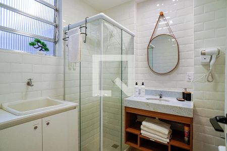 Banheiro de apartamento à venda com 1 quarto, 50m² em Centro, Niterói