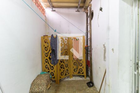 Casa à venda com 100m², 2 quartos e sem vaga Casa à venda com 100m², 2 quartos e sem vagaQuintal