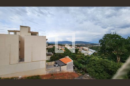 Vista  de apartamento para alugar com 3 quartos, 97m² em Jardim Quintas das Videiras, Jundiaí