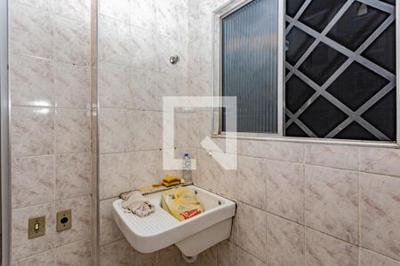 Apartamento para alugar com 67m², 2 quartos e 1 vagaÁrea de Serviço