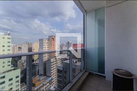 Studio para alugar com 26m², 1 quarto e sem vaga Studio para alugar com 26m², 1 quarto e sem vagaVaranda