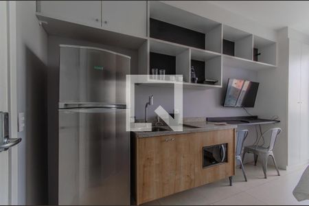 Cozinha de kitnet/studio para alugar com 1 quarto, 26m² em Sé, São Paulo