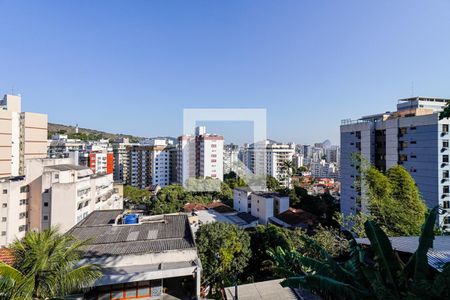 Casa de condomínio à venda com 450m², 4 quartos e 2 vagasVista Quarto 2
