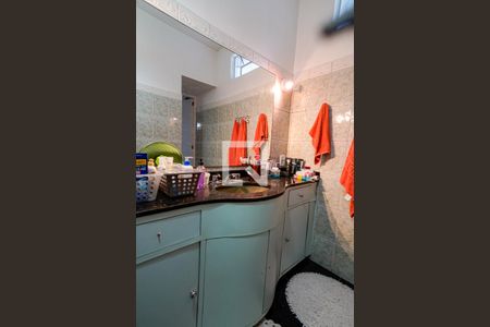 Casa de condomínio à venda com 450m², 4 quartos e 2 vagasBanheiro da Quarto 3