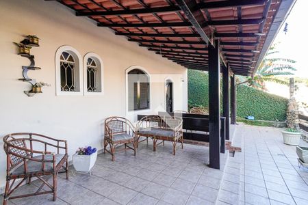 Casa de condomínio à venda com 450m², 4 quartos e 2 vagasfachada