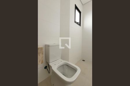 Apartamento à venda com 100m², 2 quartos e 2 vagasBanheiro da suíte