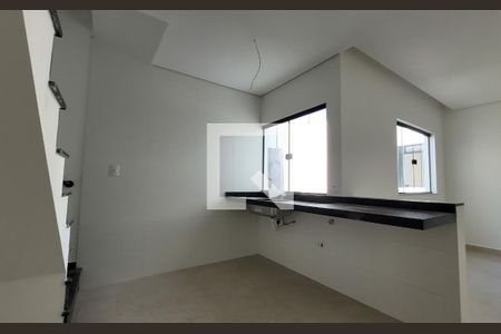 Apartamento à venda com 100m², 2 quartos e 2 vagasCozinha