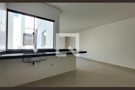 Apartamento à venda com 100m², 2 quartos e 2 vagasCozinha