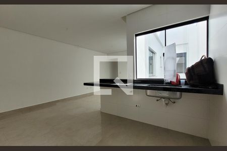 Apartamento à venda com 100m², 2 quartos e 2 vagasCozinha