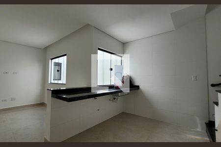 Apartamento à venda com 100m², 2 quartos e 2 vagasCozinha