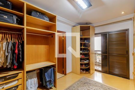 Apartamento à venda com 300m², 4 quartos e 4 vagasSuíte 2