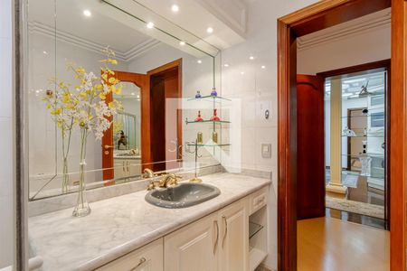 Apartamento à venda com 300m², 4 quartos e 4 vagasBanheiro da Suíte 4