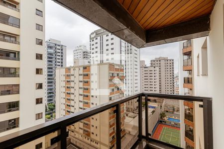 Apartamento à venda com 300m², 4 quartos e 4 vagasSacada da Suíte 2