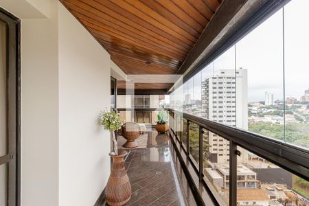 Apartamento à venda com 300m², 4 quartos e 4 vagasVaranda Gourmet