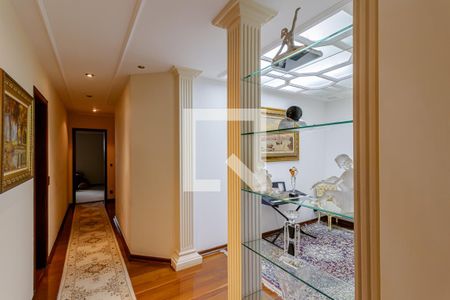 Apartamento à venda com 300m², 4 quartos e 4 vagasCorredor