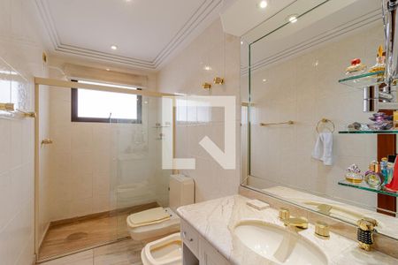 Apartamento à venda com 300m², 4 quartos e 4 vagasBanheiro da Suíte 2