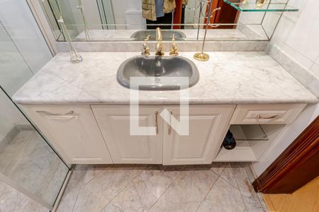 Apartamento à venda com 300m², 4 quartos e 4 vagasBanheiro da Suíte 4