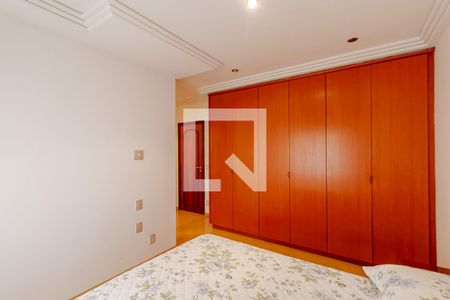 Apartamento à venda com 300m², 4 quartos e 4 vagasSuíte 4