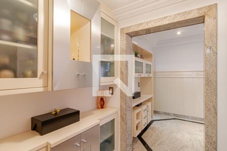 Apartamento à venda com 300m², 4 quartos e 4 vagasCopa