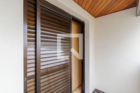 Apartamento à venda com 300m², 4 quartos e 4 vagasSacada da Suíte 2