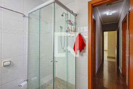 Apartamento à venda com 221m², 4 quartos e 4 vagasBanheiro 2