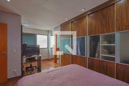 Apartamento à venda com 221m², 4 quartos e 4 vagasQuarto 4